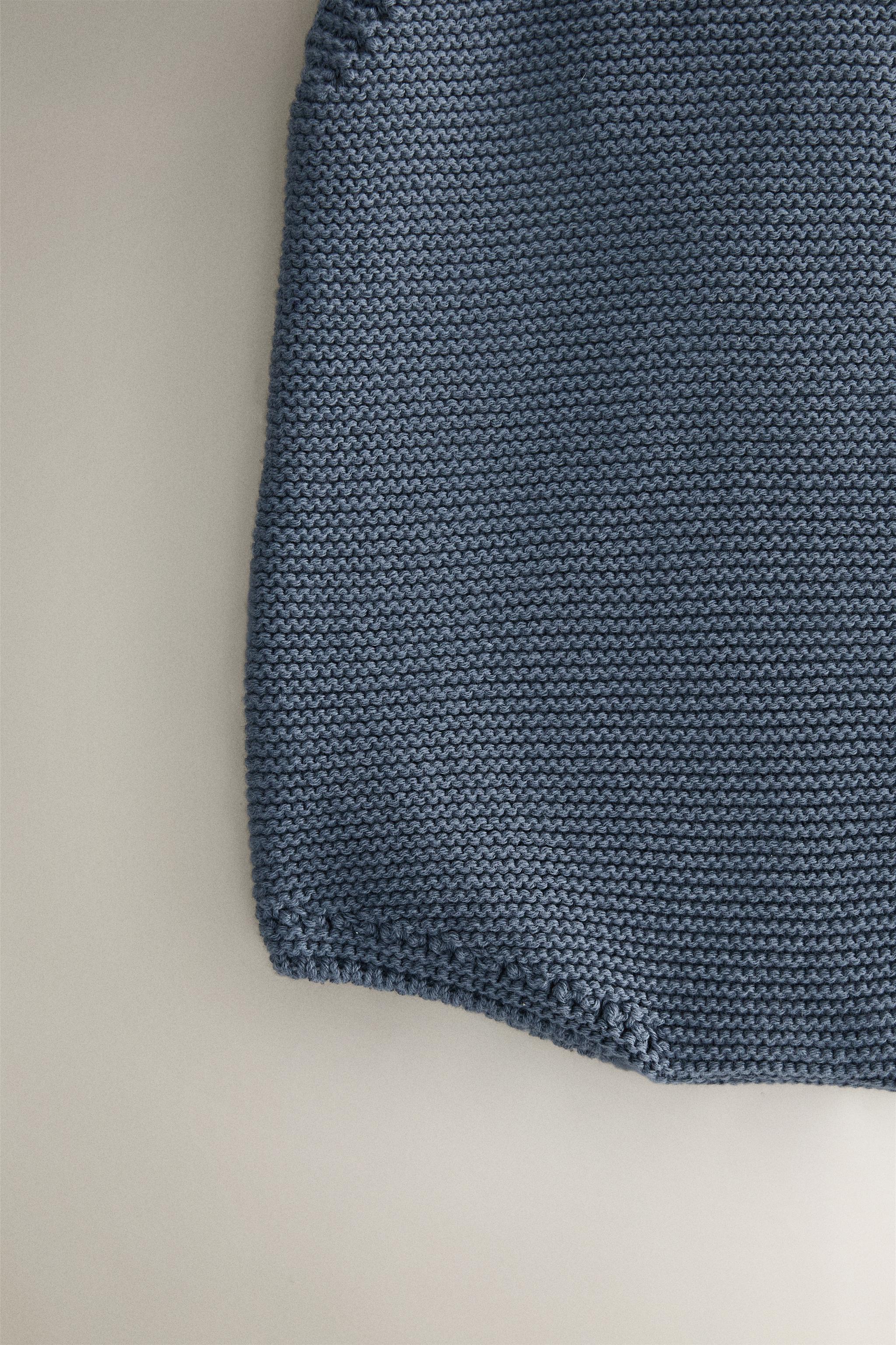 BABY DUNGAREES WITH BOBBLES